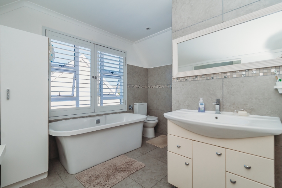 3 Bedroom Property for Sale in George East Western Cape